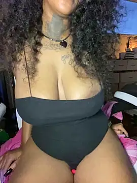 MzParker online show from 02-18-25, 02:59