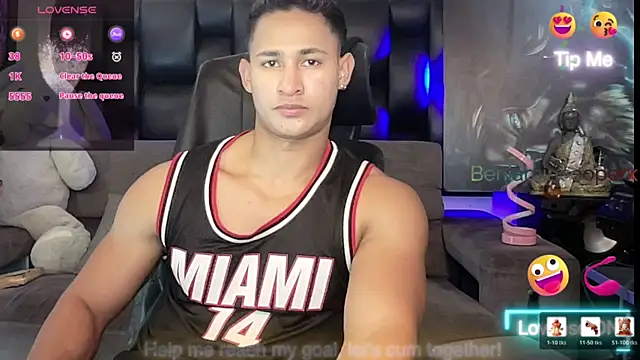 Snapshot of BenjaminCooperk chatting on 03-24-26, 11:43 BenjaminCooperk online show from 03-24-26, 11:43