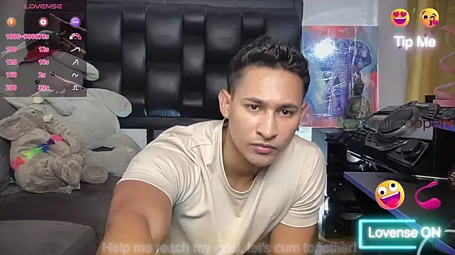 Snapshot of BenjaminCooperk chatting on 04-03-26, 12:30 BenjaminCooperk online show from 04-03-26, 12:30