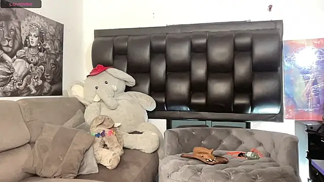 Snapshot of BenjaminCooperk chatting on 04-05-26, 12:30 BenjaminCooperk online show from 04-05-26, 12:30