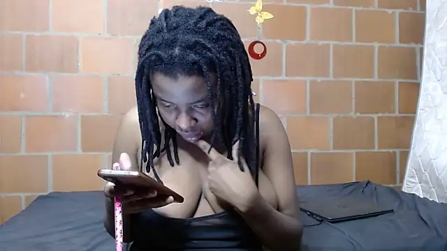 Snapshot of Magaharper10 chatting on 03-08-26, 02:48 Magaharper10 online show from 03-08-26, 02:48