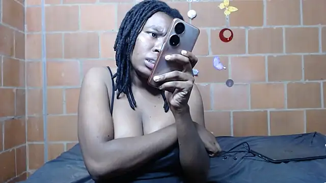 Snapshot of Magaharper10 chatting on 03-09-26, 10:14 Magaharper10 online show from 03-09-26, 10:14