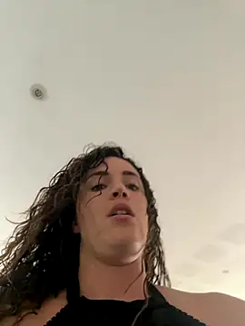 Clara-xoxo online show from 10-10-25, 01:10