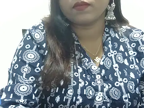 Snapshot of ROSEE_MERRYYYY chatting on 12-22-25, 01:08 ROSEE MERRYYYY online show from 12-22-25, 01:08