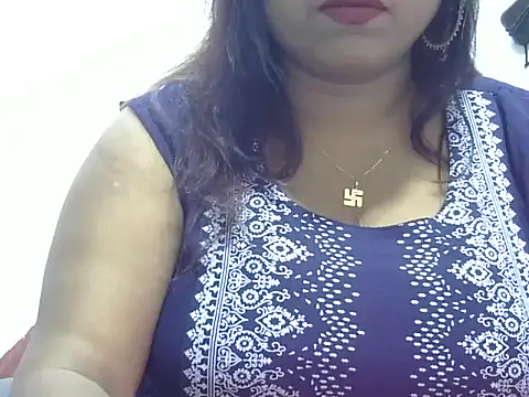 Snapshot of ROSEE_MERRYYYY chatting on 01-07-26, 01:35 ROSEE MERRYYYY online show from 01-07-26, 01:35
