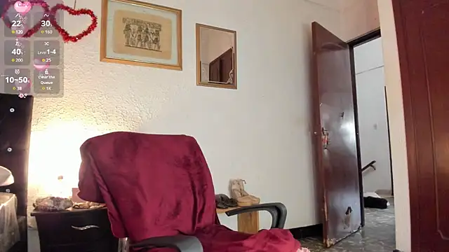 Silver Lovee online show from 05-28-26, 06:27