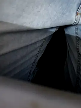 Leo Big online show from 04-06-26, 04:30