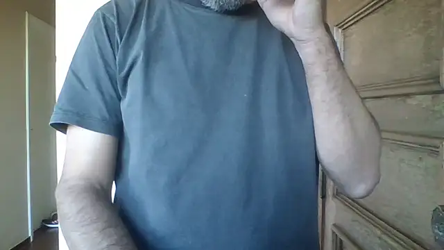 Snapshot of Leo_Big chatting on 06-22-26, 07:22 Leo Big online show from 06-22-26, 07:22