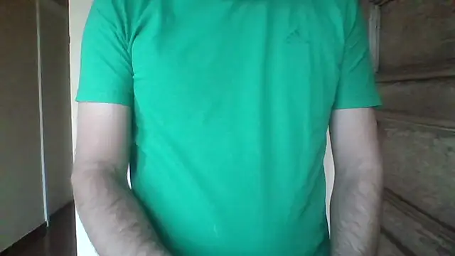 Snapshot of Leo_Big chatting on 06-25-26, 07:29 Leo Big online show from 06-25-26, 07:29