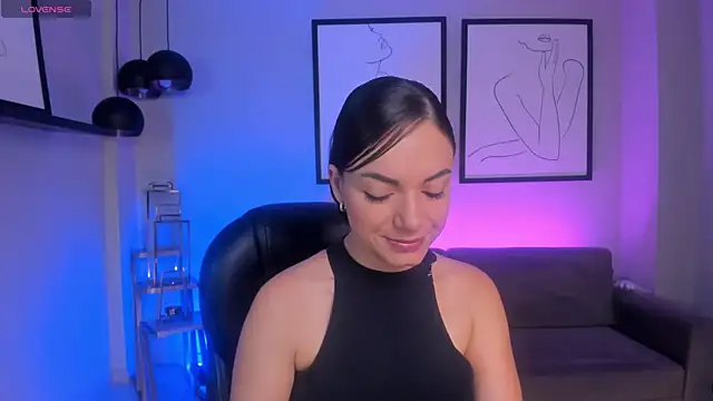 Snapshot of MorganHicks chatting on 06-20-26, 12:19 MorganHicks online show from 06-20-26, 12:19