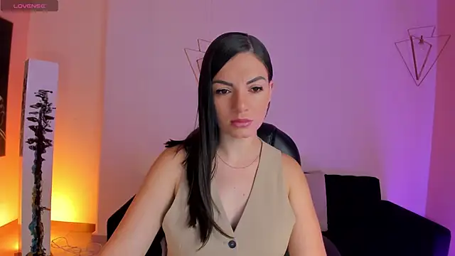 Snapshot of MorganHicks chatting on 06-23-26, 10:35 MorganHicks online show from 06-23-26, 10:35