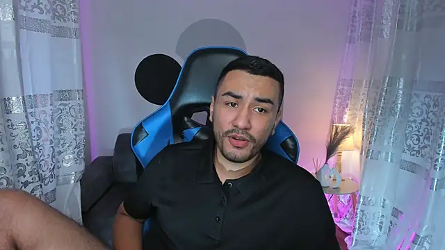 Snapshot of Nick_Moca chatting on 01-23-25, 10:54 Nick Moca online show from 01-23-25, 10:54