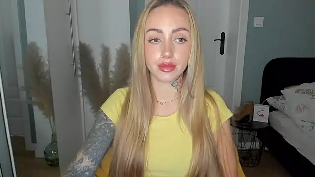 sexyCoralie online show from 06-12-26, 07:18