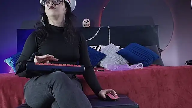  Jade 16 online show from 05-27-26, 11:40
