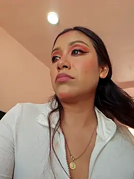 Snapshot of DORYY chatting on 04-19-26, 04:39 DORYY online show from 04-19-26, 04:39