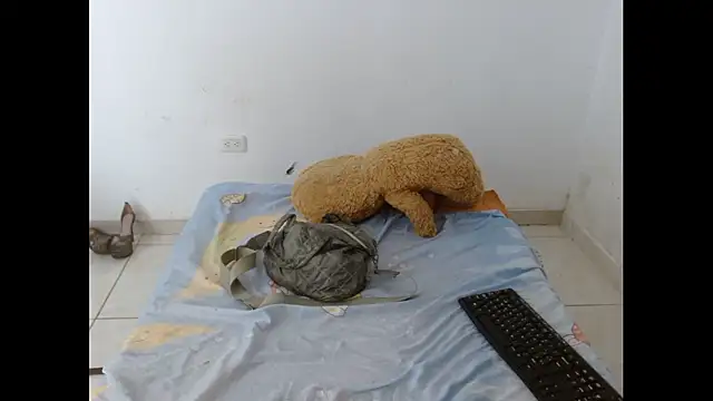 keyklin1 online show from 01-12-26, 01:38