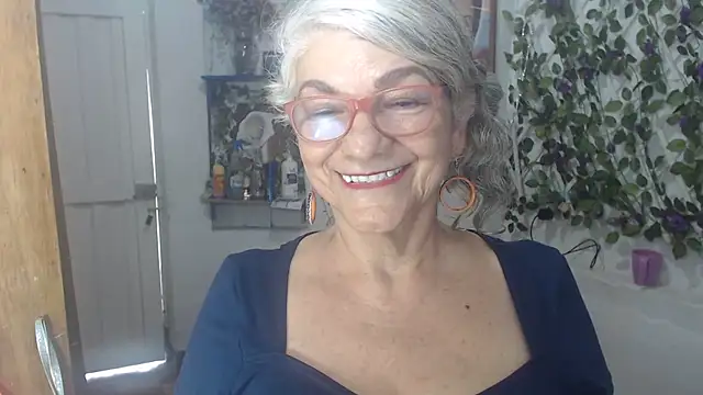 FunnyGrandma online show from 06-22-26, 05:32
