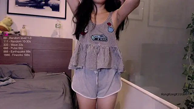 hongkongkitten online show from 07-16-26, 08:53