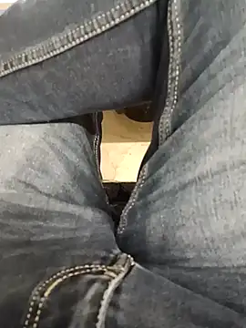 Snapshot of coolrocky346 chatting on 02-14-25, 11:53 coolrocky346 online show from 02-14-25, 11:53