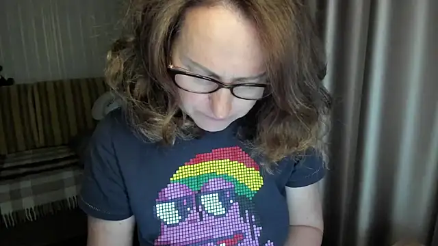 lauraoven online show from 05-13-26, 06:27