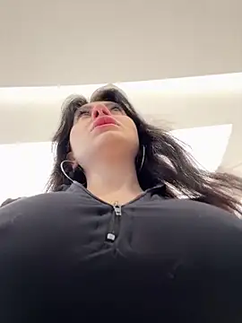 Wet  Bunny online show from 03-18-26, 06:16