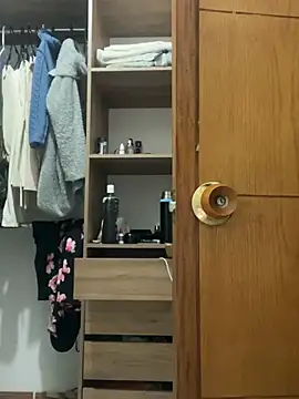 moniquerainx online show from 03-22-26, 12:47