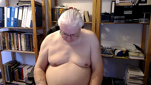 SchwanzhureXXL online show from 02-28-26, 06:36