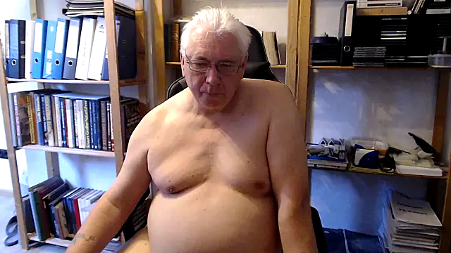 SchwanzhureXXL online show from 05-30-26, 05:37