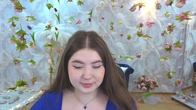 NicoleFoxery online show from 04-06-26, 08:21