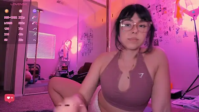 Evie-Luna online show from 06-06-26, 02:05