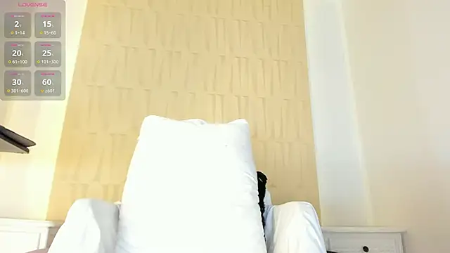 mia pineda online show from 04-08-26, 09:04