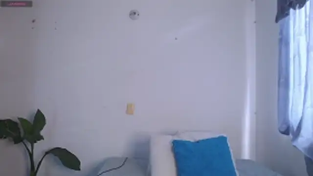 valen thompson online show from 04-10-26, 06:23