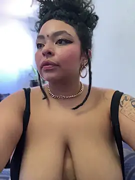 PrincessLauren420 online show from 05-17-26, 08:27