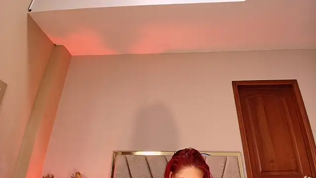 JupiteFox online show from 06-06-26, 01:11