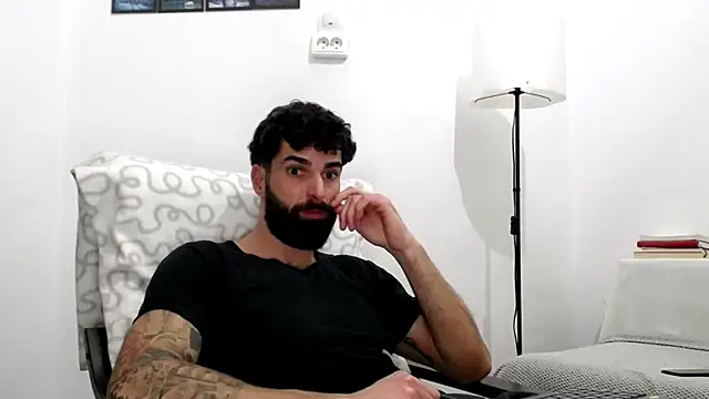 Snapshot of Verycutex chatting on 01-16-26, 03:49 Verycutex online show from 01-16-26, 03:49