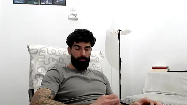 Snapshot of Verycutex chatting on 02-19-26, 03:08 Verycutex online show from 02-19-26, 03:08