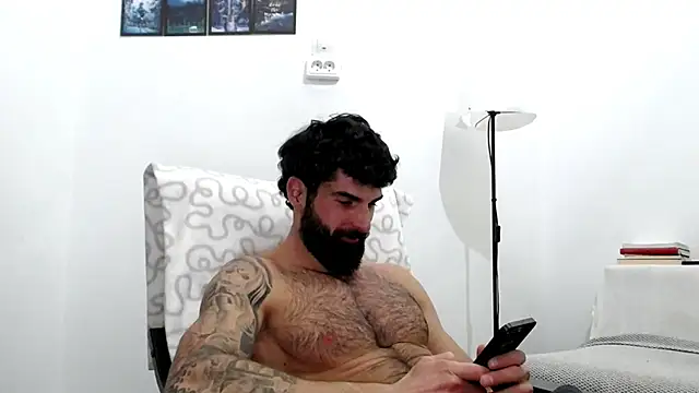 Snapshot of Verycutex chatting on 02-25-26, 07:01 Verycutex online show from 02-25-26, 07:01