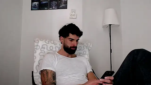 Snapshot of Verycutex chatting on 03-01-26, 09:22 Verycutex online show from 03-01-26, 09:22