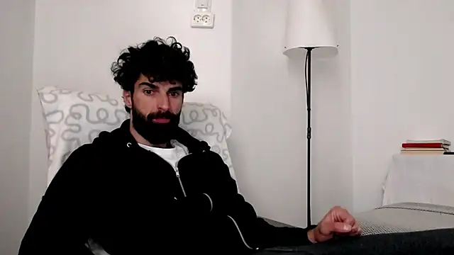 Snapshot of Verycutex chatting on 04-11-26, 08:51 Verycutex online show from 04-11-26, 08:51