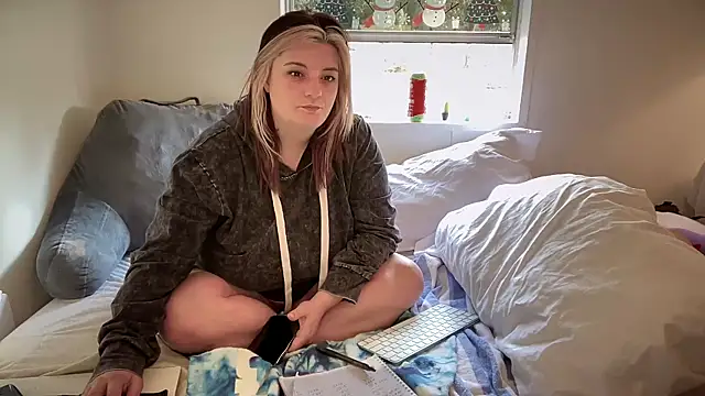 magicsparkles online show from 01-14-25, 02:11