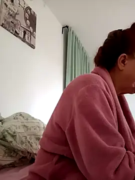 Hottie-Mom online show from 05-12-26, 08:55