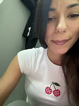  MiaQueen  online show from 04-18-26, 09:48