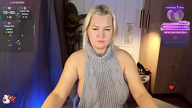 YolandaKiss online show from 12-18-25, 08:26