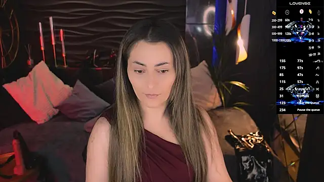 KylieMellow online show from 07-10-26, 01:58