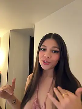 Alyshanon18 online show from 05-14-26, 06:47