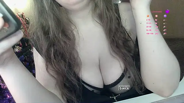 Snapshot of Mrs_Dream chatting on 12-20-25, 08:16 Mrs Dream online show from 12-20-25, 08:16