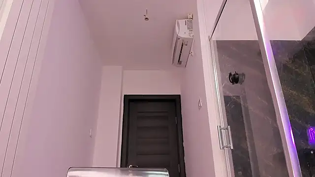 realhotfallingdevil online show from 03-18-26, 05:43