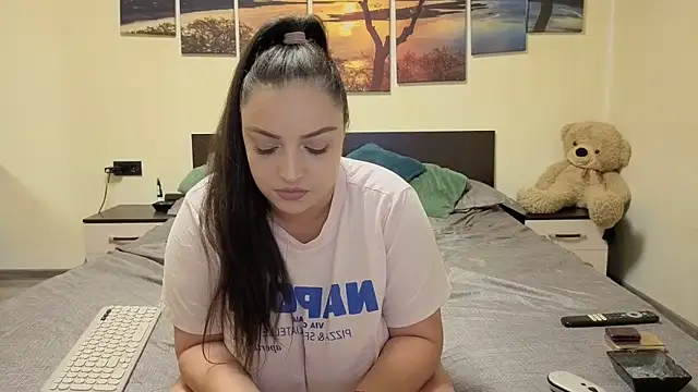 adelline online show from 03-30-26, 08:32