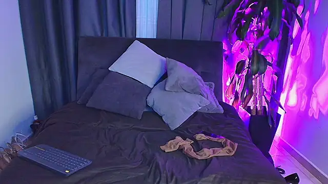 Aliciawonderxx online show from 03-01-26, 11:18