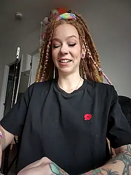 LucidLucy online show from 02-23-26, 03:09